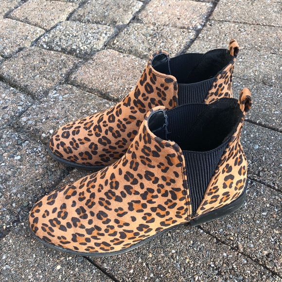 Primark Suede Cheetah-print ankle boots - Picture 3 of 8